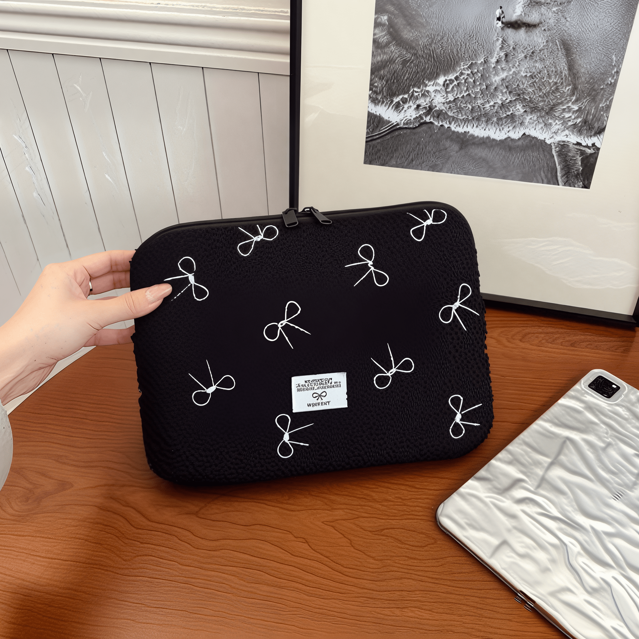 Bownot Plush Laptop Bag - Marsa official